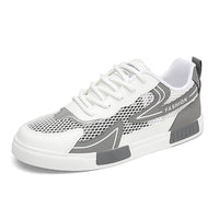 Ténis desportivos finos, respiráveis e ocos de malha para o verão masculino, sapatos casuais casuais versáteis e modernos para estudantes