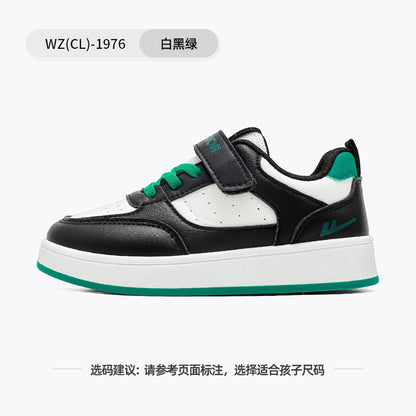 Sapatos brancos simples de sola grossa de cor sólida Warrior, velcro, sapatos infantis fáceis de usar e desagradáveis, sapatos de madeira novos e versáteis para homem e rapariga