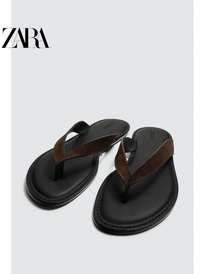 ZARA Coleção Primavera/Verão 2026 - Novos Sapatos Masculinos: Chinelos Rasteiros de Couro com Tiras e Blocos de Cores 2753720 721