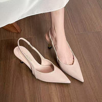 Salto alto de verão 2025, salto de gato com biqueira fechada, elegante roupa exterior de bico pontiagudo com meio slip, sapatilhas de salto agulha e damasco, sandálias francesas bonitas