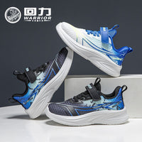 Os novos sapatos infantis versáteis e na moda da Warrior, sapatos casuais confortáveis com blocos de cor, sapatos desportivos de exterior de alta aparência e adesivo frio
