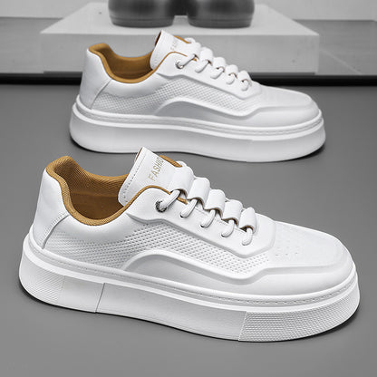 Sapatos masculinos de primavera, novos sapatos brancos de couro respiráveis, ténis de sola grossa e versáteis da moda, ténis casuais, sapatos modernos