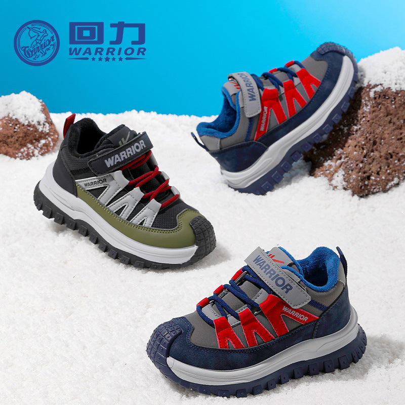 Sapatos infantis forrados a polar Warrior com blocos de cor, velcro versátil, sapatos desportivos casuais fáceis de colocar e tirar, sapatos de algodão alto portáteis e confortáveis