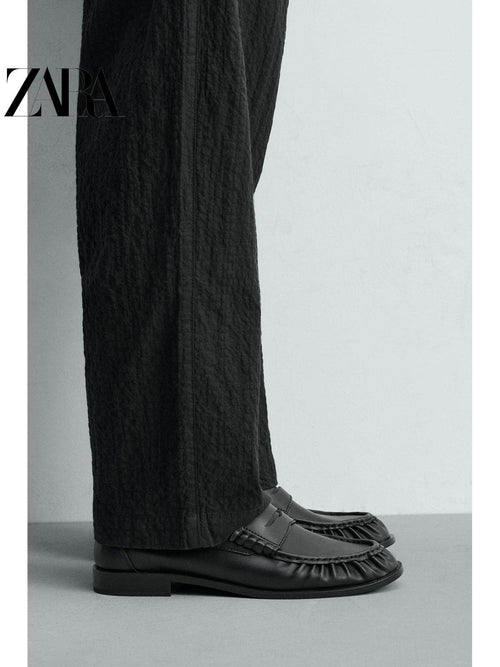 ZARA Coleção Primavera/Verão 2026 Sapatos Masculinos: Mocassins Casuais Simples com Aba e Bolso 2629720 800