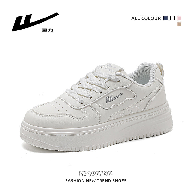 Sapatos brancos Warrior de cano baixo, confortáveis, versáteis versáteis de sola grossa, ténis modernos e estéticos, sapatos femininos simples com um design elegante