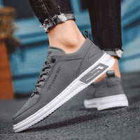 Sapatos masculinos de lona com cano baixo, sapatos casuais versáteis e modernos e respiráveis de primavera, sapatos de tecido de um pé para homem, sapatos de madeira de seda gelada para homem