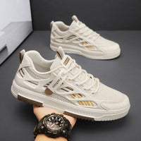Sapatos de Homem 2024 Novos Sapatos de Rede Respiráveis de Verão Sapatos Casual Versáteis Sola Macia Pequena Calçada Branca Na Moda