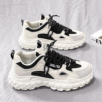 Sapatos Masculinos Populares de Celebridades na Internet 2024 Novos Primaveras Versáteis Casuais Casuais para Aumento de Altura Pequenos Desportivos Brancos Estilo Hong Kong Dad Ins Sapatos Modernos