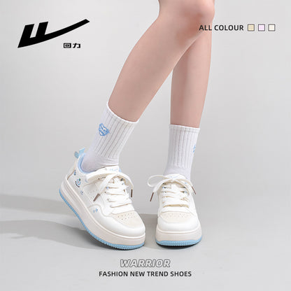 Sapatos femininos confortáveis e versáteis da moda Warrior, ténis de estética alta primavera 2026, sapatos casuais estilo estilo coreano estilo academia