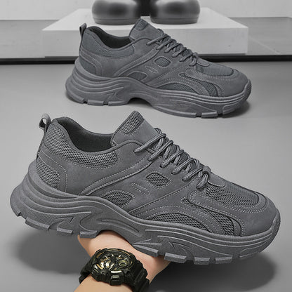 Sapatos masculinos de verão, novos sapatos de malha respiráveis, ténis pretos versáteis e de sola grossa, sapatos casuais da moda para pais
