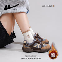 Os novos sapatos de sola grossa da Warrior Merald, sapatos de treino moral, sapatos de algodão confortáveis forrados a polar de inverno, sapatos de viagem versáteis e quentes de viagem com blocos de cor