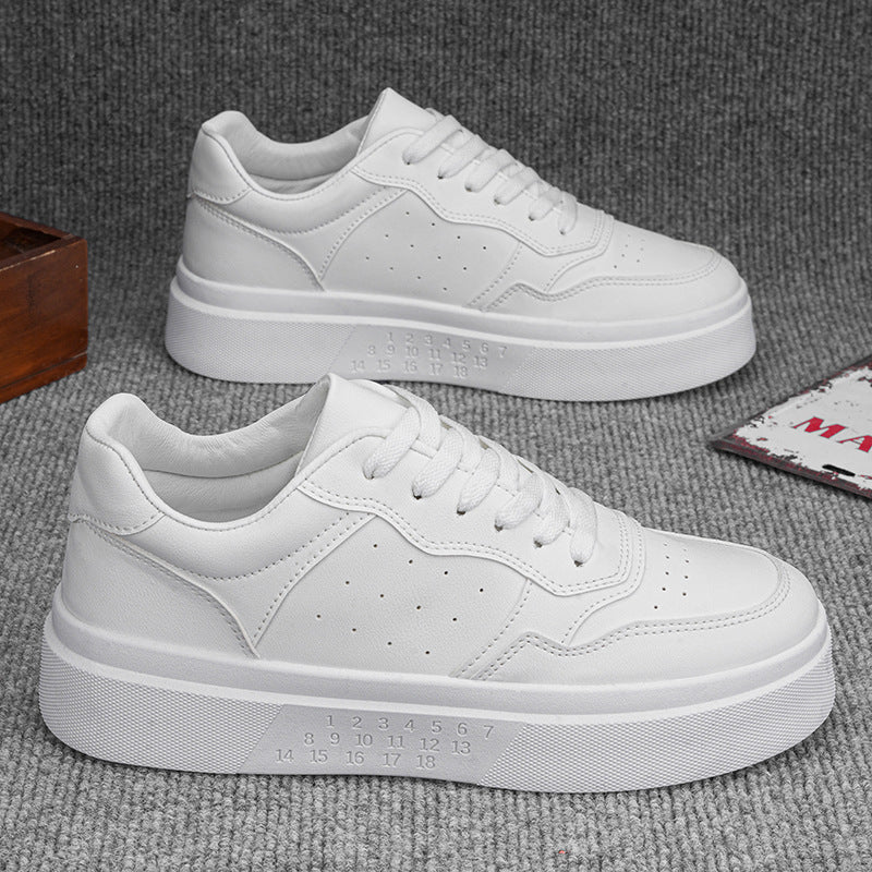 Sapatos masculinos de verão, sapatos brancos novos e respiráveis, ténis versáteis da moda com sola grossa para estudantes, ténis casuais, sapatos modernos