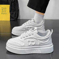Novos ténis brancos de sola grossa e respiráveis de outono para o outono, ténis desportivos casuais da moda e modernos