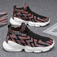 Novos sapatos desportivos finos, respiráveis e respiráveis em malha mosca, sapatilhas casuais, sapatilhas casuais, sapatilhas de corrida com sola grossa e na moda