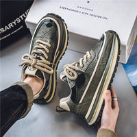 Sapatos Forrest Masculinos 2025 Novos Spring Versatile Leather Casual Sports Shoes, Sapatos Masculinos de Pai de Sola Grossa que Aumentam a Altura Mais Vendidos