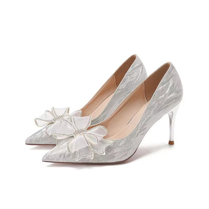 Saltos altos franceses para mulheres, novos sapatos de casamento de cristal com laço de strass primavera/outono 2025, elegantes saltos altos sociais para mulheres