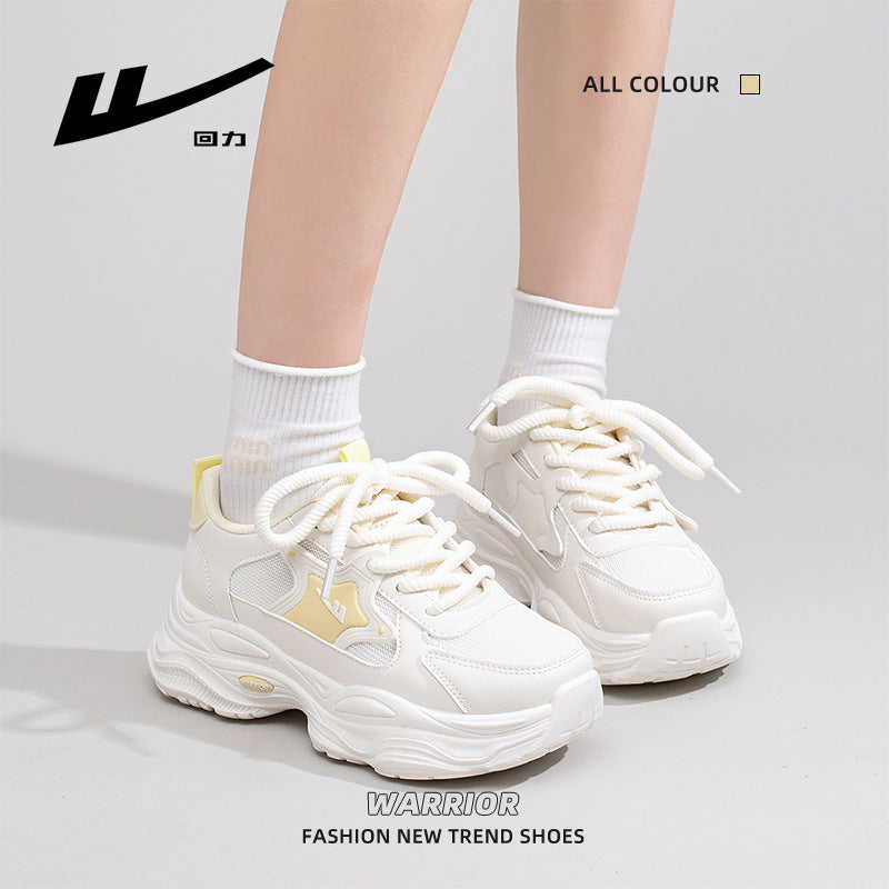 Sapatos de pai estilo minimalista Warrior, sapatos desportivos de sola grossa respiráveis em malha, sapatos casuais casuais para caminhadas ao ar livre primavera/outono 2025