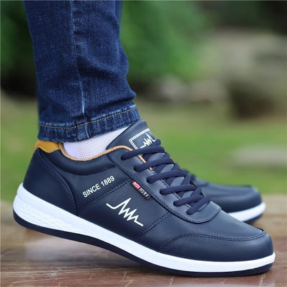 Sapatos masculinos de verão transfronteiriços de 2025, tênis de corrida para estudantes de esportes e lazer, adolescentes masculinos, meninos, seguro de trabalho, sapatos de tabuleiro masculinos