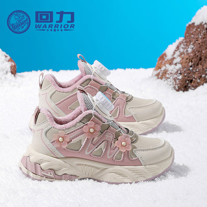 Ténis desportivos infantis com botão de bloco de cor Warrior, sapatos quentes de algodão forrados a polar de inverno, sapatos de viagem para exterior
