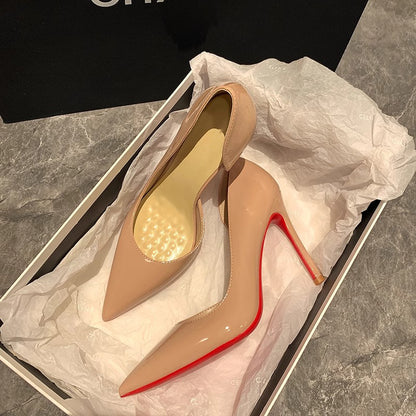Salto alto nude para mulheres 2025 Novo Primavera e Outono com bico pontiagudo Saltos finos Corte lateral em couro envernizado Socialite elegante Sola vermelha Sapatos profissionais
