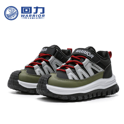 Sapatos infantis forrados a polar Warrior com blocos de cor, velcro versátil, sapatos desportivos casuais fáceis de colocar e tirar, sapatos de algodão alto portáteis e confortáveis