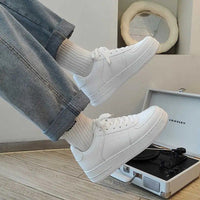 Homem Outono 2024 Trabalho Versátil Sapatos de Tabuleiro Americanos da High Street Desportivo Casual Preto de Cozinha Calçado da Moda
