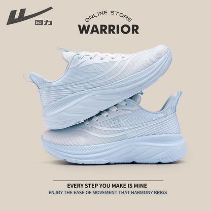 Os novos ténis desportivos confortáveis e baixos da Warrior, sapatos de plataforma modernos e de alto valor com blocos de cor, sapatos femininos simples e leves
