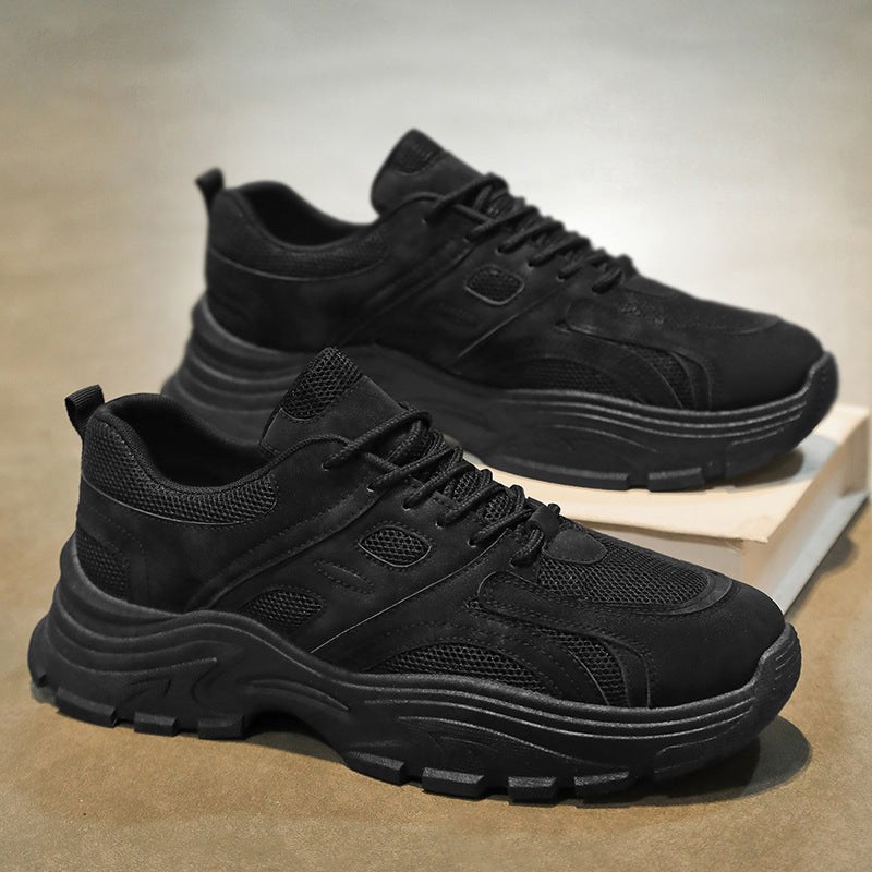 Sapatos masculinos de verão, novos sapatos de malha respiráveis, ténis pretos versáteis e de sola grossa, sapatos casuais da moda para pais