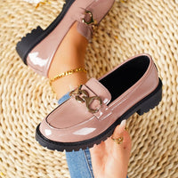 Sapatos pequenos de couro ao estilo britânico para mulheres, sapatos simples de salto redondo e salto grosso de 2025, sapatos de sola grossa, mocassins versáteis primavera/outono