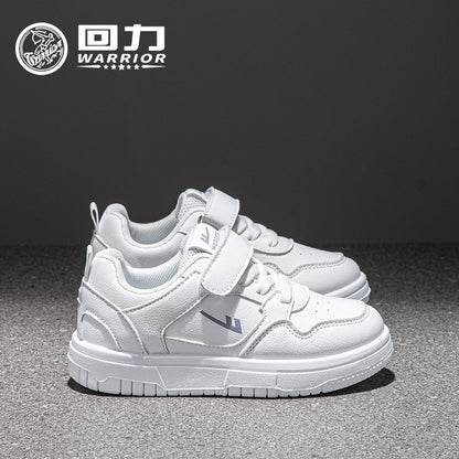 Ténis infantis Warrior de velcro de cor sólida, portáteis, fáceis de vestir e tirar, sapatos brancos desportivos, sapatos de outono simples respiráveis e na moda