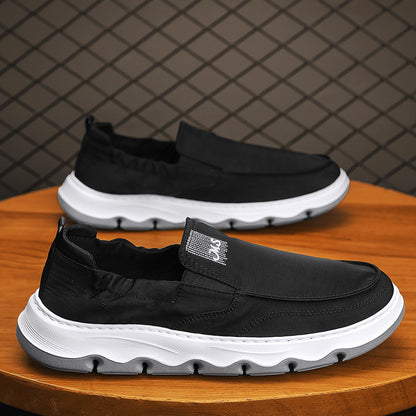 Sapatos masculinos de lona, respiráveis e resistentes a odores no verão, 2025 novos Sapatos Casuais Casuais Slip-on de Um Pé, Calçados Antigos de Pequim