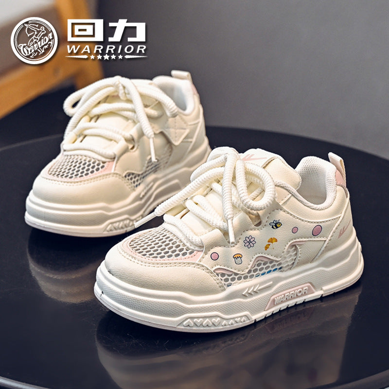 Os novos sapatos infantis elegantes, versáteis e confortáveis da Warrior, sapatos de malha simples fofos, energéticos e respiráveis, sapatos casuais com atacadores de alto valor