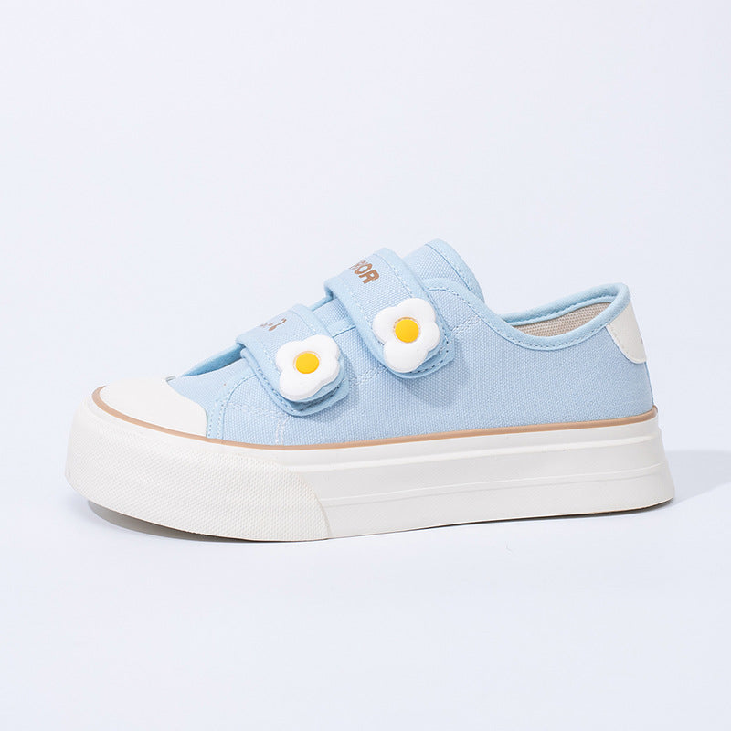Os novos sapatos semideslizantes enérgicos, fofos e confortáveis da Warrior, sapatos simples de velcro de alto valor, sapatos versáteis de plataforma coreana feminina