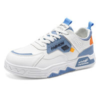 Sapatos brancos novos e respiráveis para o verão masculino, ténis versáteis e modernos de sola grossa, sapatos casuais, sapatos modernos