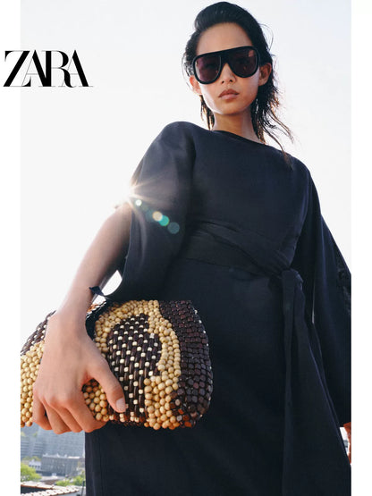 Bolsa feminina ZARA, lançamento da coleção verão 2026: design color block com aplicações de miçangas, modelo transversal/clutch rígido, código 6250710 700