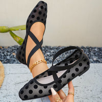 Sapatos casuais casuais casuais planos, de salto baixo, de salto baixo, de grande tamanho, transfronteiriços, novas sandálias femininas de malha respirável com bolinhas de verão