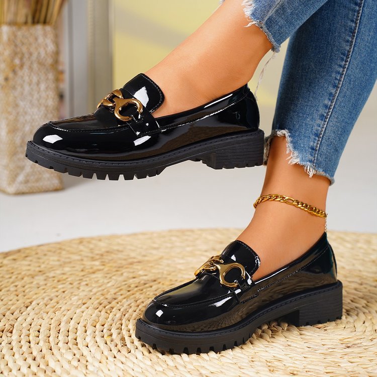 Sapatos pequenos de couro ao estilo britânico para mulheres, sapatos simples de salto redondo e salto grosso de 2025, sapatos de sola grossa, mocassins versáteis primavera/outono