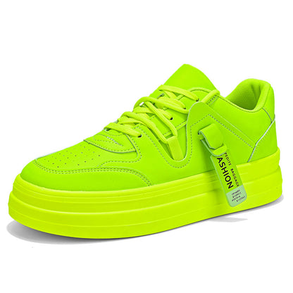 Sapatos Masculinos Novos de Sola Grossa de Outono 2024 para Aumento de Altura, Sapatos Brancos Coreanos Versáteis para Aumento de Altura, Sapatos Modernos Verde Neon para Homem