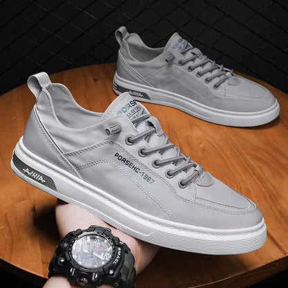Novos sapatos casuais casuais masculinos para o verão masculino 2025, ténis de estudante versáteis e respiráveis, sapatos de lona masculinos