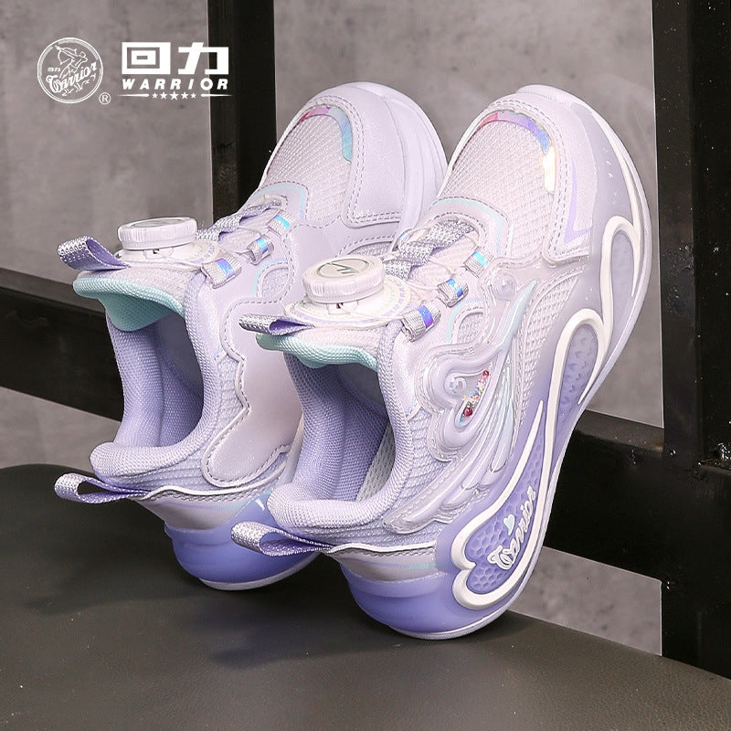 Sapatos casuais para raparigas respiráveis em forma de coração e versáteis, sapatos novos de botões, sapatos infantis Warrior Zhongda para estudantes, sapatos desportivos giros