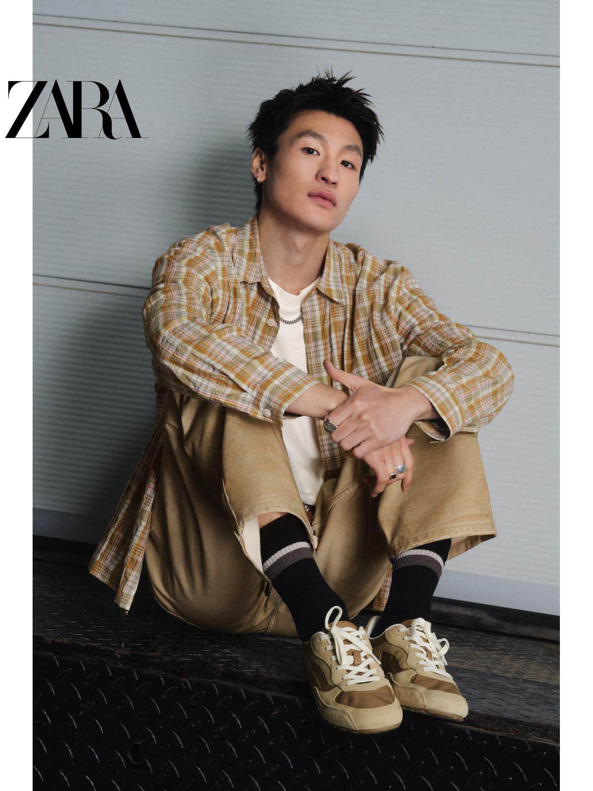 ZARA 2026 Primavera/Verão Sapatos Masculinos com Detalhes em Camurça, Modelo Retrô com Cadarço e Leves 2343720 107