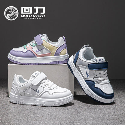 Ténis infantis Warrior de velcro de cor sólida, portáteis, fáceis de vestir e tirar, sapatos brancos desportivos, sapatos de outono simples respiráveis e na moda