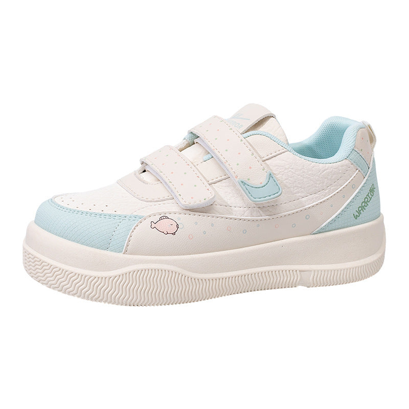 Os novos ténis femininos de velcro baixo da Warrior, sapatos casuais versáteis e modernos, sapatos simples com blocos de cor estilosos