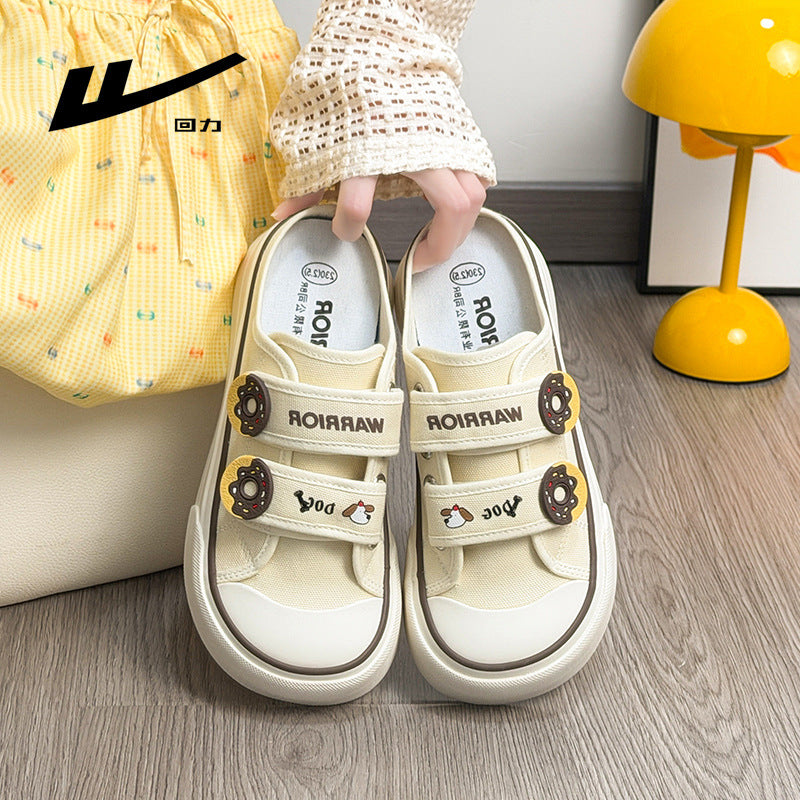 Os novos sapatos semideslizantes enérgicos, fofos e confortáveis da Warrior, sapatos simples de velcro de alto valor, sapatos versáteis de plataforma coreana feminina