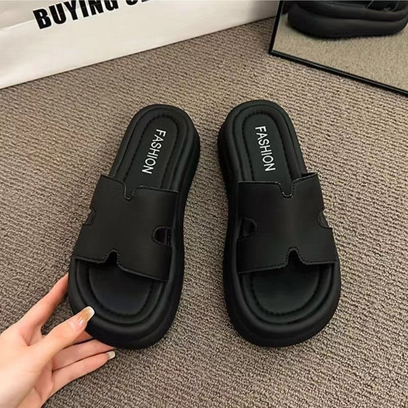 Sapatilhas de Mulher 2025 Verão Novo Bico Redondo Sandálias de Praia que Aumentam a Altura Sandálias de Moda Roupa Exterior para Mulher