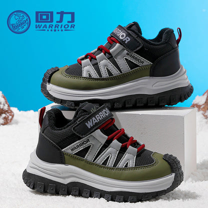Sapatos infantis forrados a polar Warrior com blocos de cor, velcro versátil, sapatos desportivos casuais fáceis de colocar e tirar, sapatos de algodão alto portáteis e confortáveis