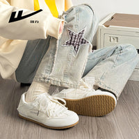 Os novos sapatos de treino morais de moda versáteis com sensação de design da Warrior, sapatos coreanos de primavera de alto valor, sapatos simples de mulher simples com blocos de cor