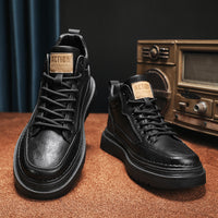 Calçado de trabalho para homem, outono 2024 novas botas Martin vintage versáteis ao estilo britânico, ténis casuais masculinos, sapatos de couro modernos para homem