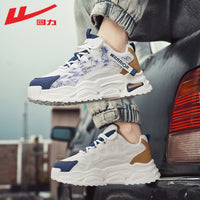 Ténis baixos de malha Warrior com rede respirável, sapatos casuais casuais anticolisão de bambu com sola grossa e de primavera, sapatos masculinos de moda na moda