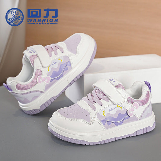 Sapatos infantis Warrior color-block, sapatos infantis com graffiti color-block, novos sapatos na moda e versáteis de sola grossa na primavera, ténis desportivos femininos com superfície de couro e respiráveis